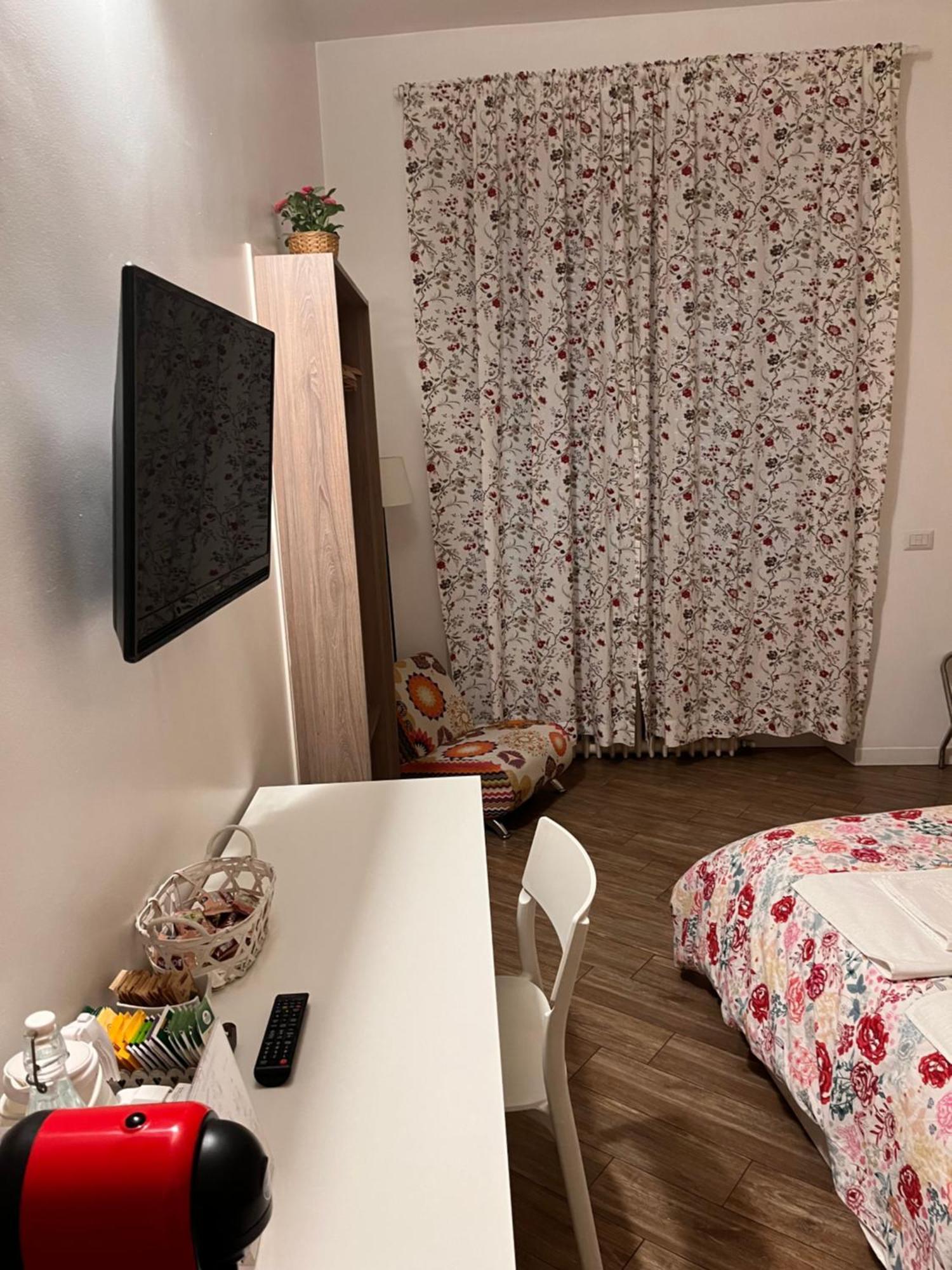 B&B Via Fontana Milano Eksteriør bilde